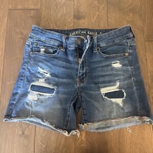 Women’s American Eagle Next Level Stretch Shorts Midi Size 6 Distressed